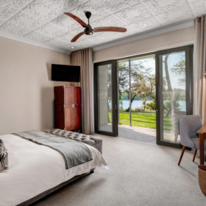 palm river _ deluxe_room_-_accessibility_-_prh1