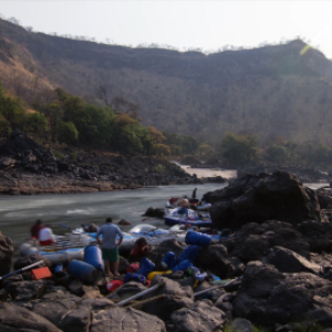 stopping for lunch overnight Zambezi River adventures