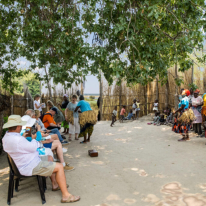 zambezi_queen_collection_cultural_tour_dancing_andrew_morgan_3890